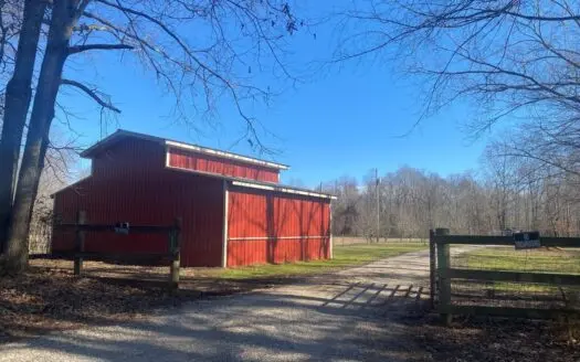 Mini Farm for Sale in Tn, 4bd Home, Barn Shop Shelter 7 Ac