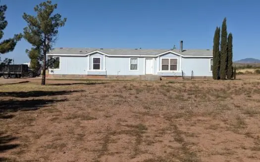 Quiet Country Home on 10 Acres, 4 Bed 2 Bath, Horses Welcome