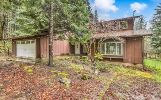 43 Acres-2 Dwellings in Beautiful Sunny Valley-southern Or.