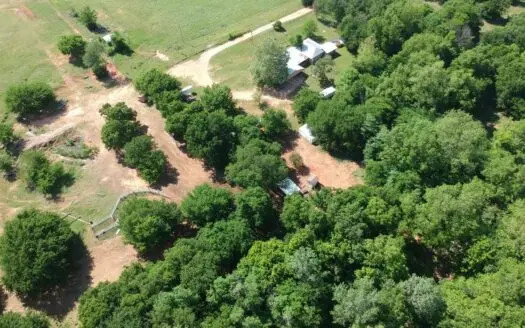 Land and Home in Garvin County. 28 Acres.