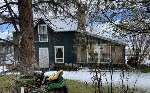 774+/- Acres with Springs and Homestead in Davis Creek Ca.