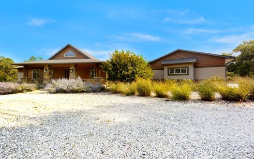 Stand Alone Acreage with No Covenants!