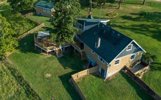 Cattle or Horse Farm in Southern Missouri Ozarks