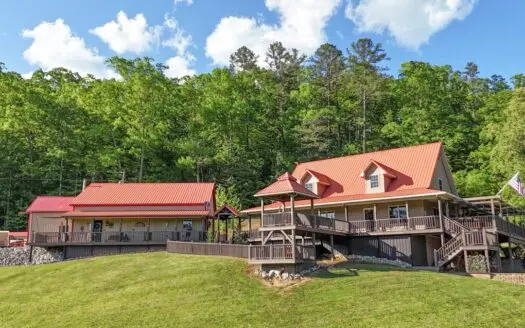 Home for sale adjoining Daniel Boone National Forest in KY