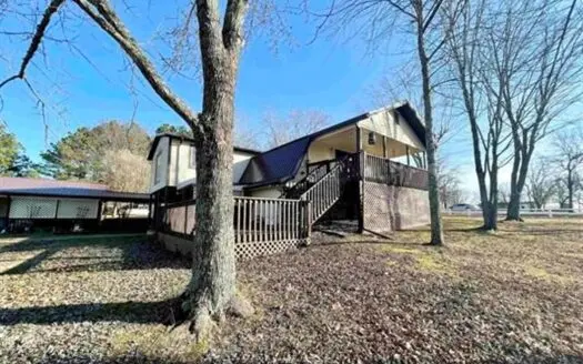 Country home in Fulton County AR for sale with 14.33 acreage