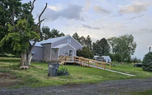 Central Washington Hay Farm for Sale with Homestead / Water Right