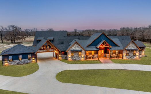 Luxury Ranch Estate For Sale in Paris TX,
