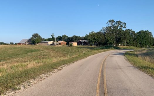 2 Homes, 4 Acres, Big Workshop