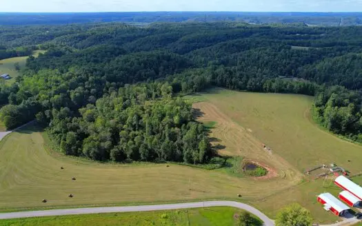 47 Acres W/Home – Garage – Pond – Fencing – Pasutre – Liberty, Ky