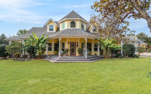 Luxury Country Home On 36 Acres