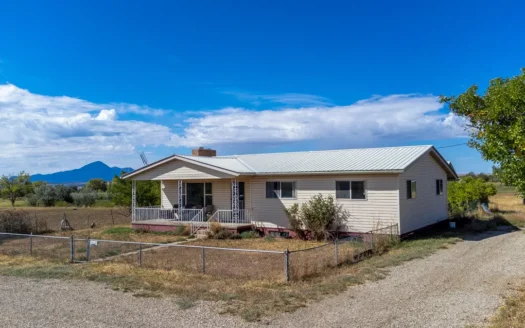 Country home in southwest Colorado perfect for a small farm