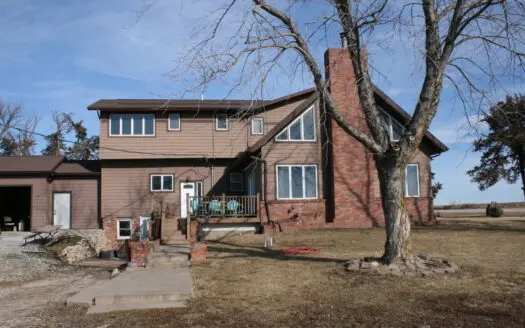 Acreage for sale in Beaver Crossing