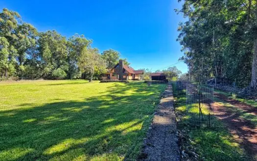 Hawaiʻi Horse & Ranch Retreat: 10.25 Acres with 3BR Home