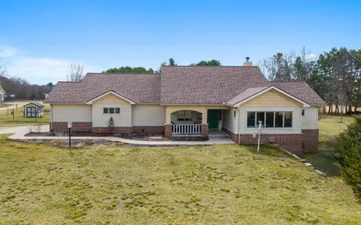 Country Living in Prairie du Sac, WI on 44 Stunning Acres