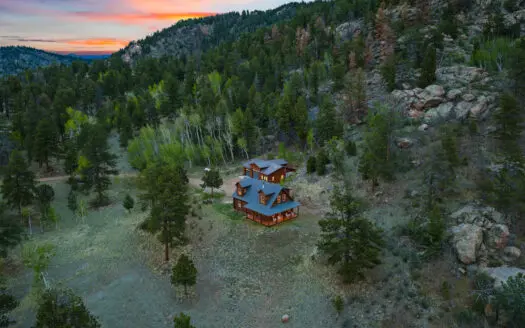Carolynn Creek Ranch Log Home On 388 Acres In Private Valley