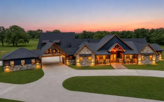 Luxury Ranch Estate For Sale in Paris TX,