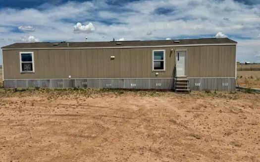 20 Acres with Home Near Moriarty & Edgewood, New Mexico