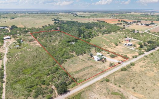 Charming Home on 10 Acres – 7600 CR 200, Brownwood