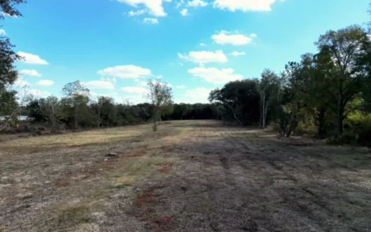 Opportunity awaits with this 6-ac vacant tract located on Goodson