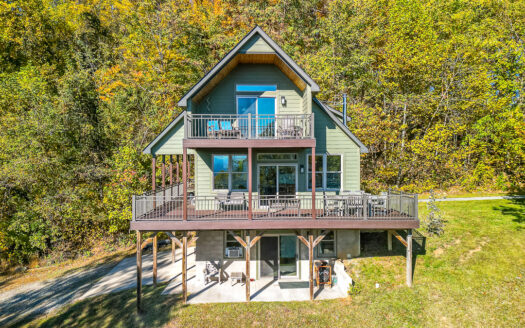 Furnished Custom Home on 62 Wooded Acres – Ultimate Retreat