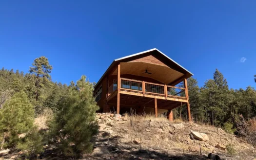 Charming Off-Grid One-Bedroom Cabin Near Chama NM