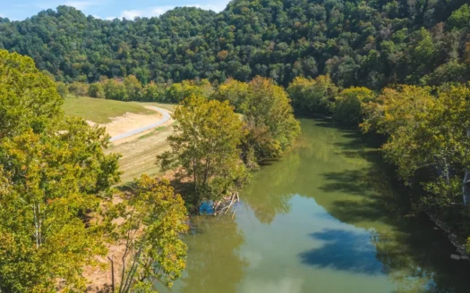 261 Acres Unrestricted Bliss on the Clinch River Auction TN
