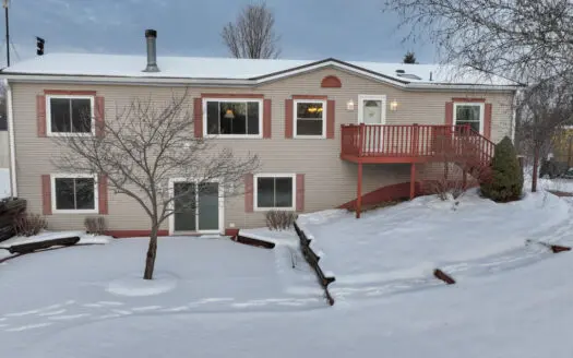 Off-Grid Solar Renewable Energy System Home on 67 Acres with Pine
