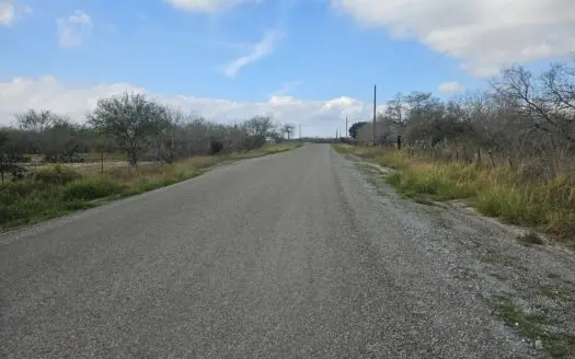 Prime 10.47 Acres Near Lake Corpus Christi & City Conveniences