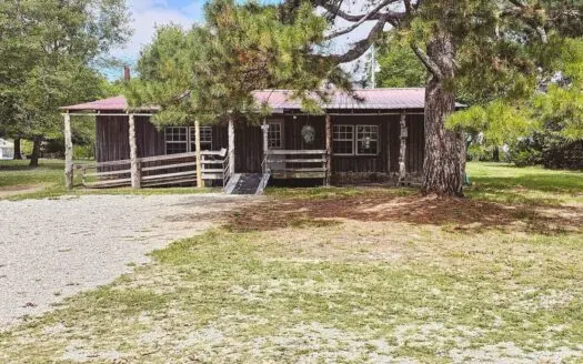 Adorable Cabin Retreat Near Alton