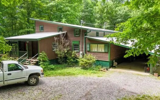 Hunter’s Retreat for Sale in Summertown, TN