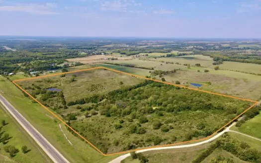 60± Acres Excellent Location West of Oskaloosa