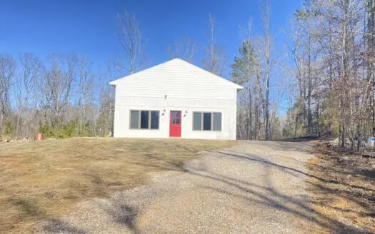 Cabin Style Home For Sale In Mcnairy County Tn With Acreage