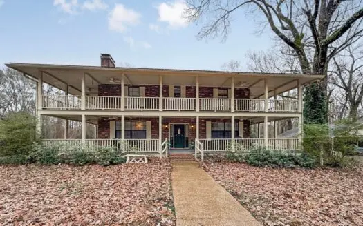 Luxury 5-Bed Home on 22 Acres in Kingston, Natchez, MS