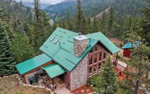 Spectacular Mountain Home for Sale Near Westcliffe, CO