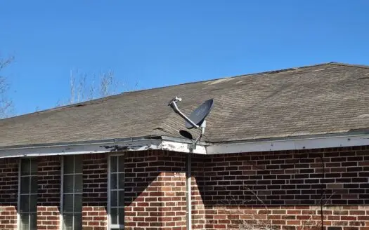 Country Home on 5 acres/Investment Oppurtunity