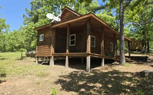 Off- Grid Cabin Adjoining National Forest