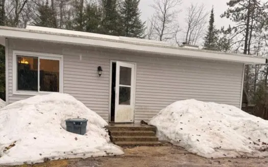 Fixer-Upper Near Gaylord – 3 Bed Home with Garage