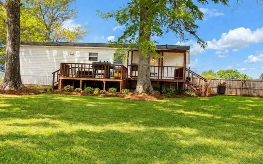 Camden Retreat w/ Airbnb Income + Shops