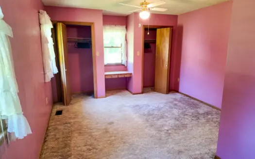 House on 81 acres with a 30×40 shop and cabin