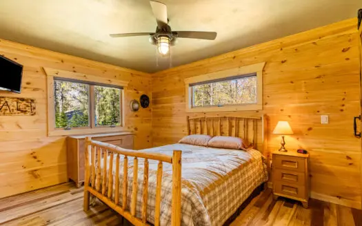 Home on Pier Lake for Sale in Town of Minocqua, WI