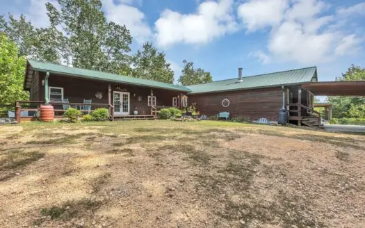 Beautiful Off Grid Property in Linden TN