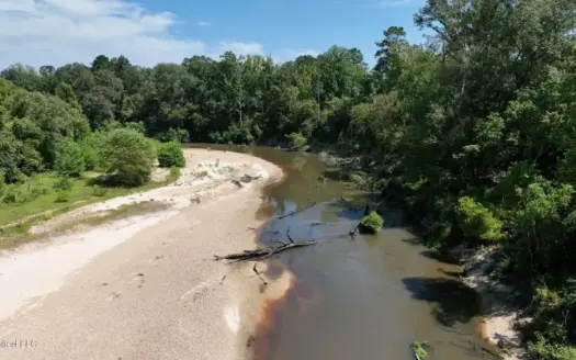 108+- Acres on the Bogue Chitto River Summit, Mississippi