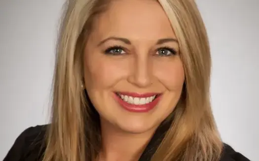 agent profile picture for Andrea Crews Martin on hunting properties website