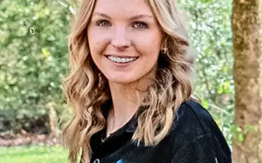 agent profile picture for Ashley Rhinehart on hunting properties website