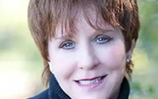 agent profile picture for Darali Mixon on hunting properties website