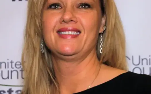 agent profile picture for Donna Chamness on hunting properties website