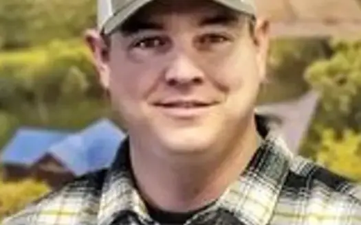 agent profile picture for James Edwards on hunting properties website