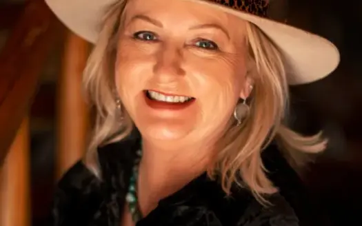 agent profile picture for Judy Tucker on hunting properties website