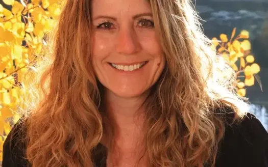 agent profile picture for Julie Piland on hunting properties website