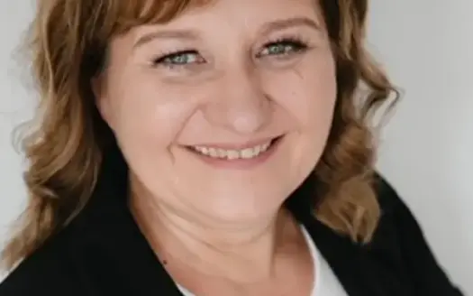 agent profile picture for Liliya Zubkov on hunting properties website